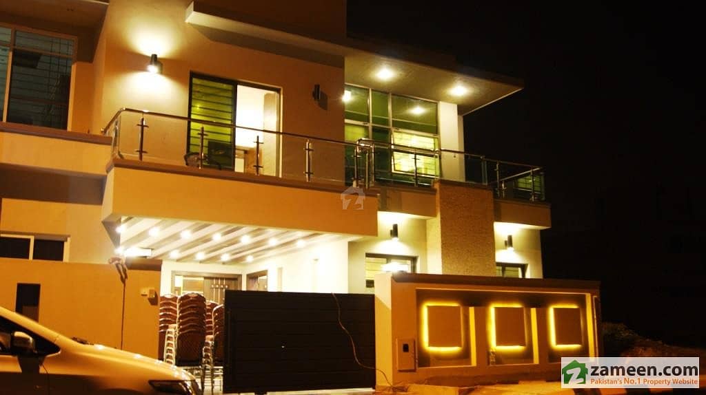 8 Marla House For Sale Built By Zksons - Abu Bakar Block Main Boulevard