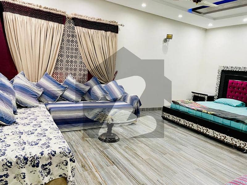 ڈی ایچ اے فیز 5 ڈیفنس (ڈی ایچ اے),لاہور میں 6 کمروں کا 1 کنال مکان 3.5 لاکھ میں کرایہ پر دستیاب ہے۔