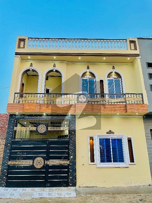 Prime Location In Model Town House Sized 4 Marla For Sale