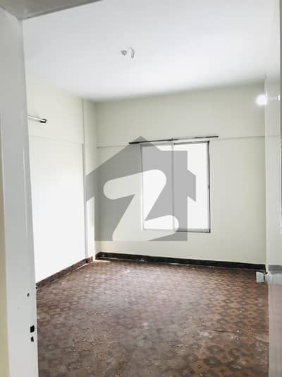 3 BED DD 4TH FLOOR LEASED FLAT