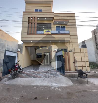 ائیرپورٹ ہاؤسنگ سوسائٹی راولپنڈی میں 4 کمروں کا 5 مرلہ مکان 2.0 کروڑ میں برائے فروخت۔