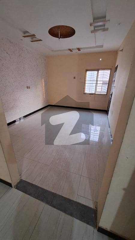 اتفاق ٹاؤن لاہور میں 4 کمروں کا 4 مرلہ مکان 1.0 کروڑ میں برائے فروخت۔