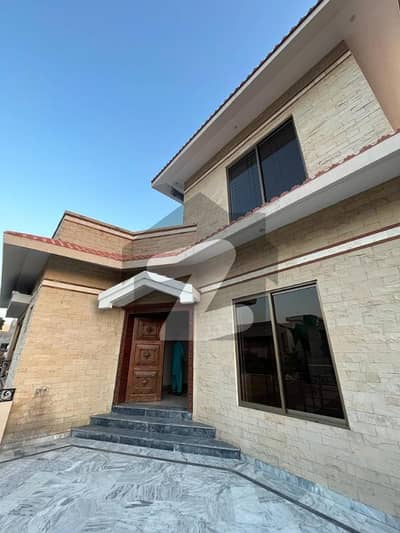 4 Bedrooms Kanal Portion For Rent In DHA 2 Sector E
