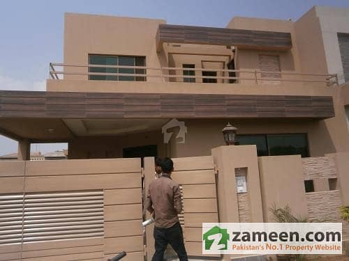Mazhar Muneer Design 10 Marla Brand New Stylish House For Rent