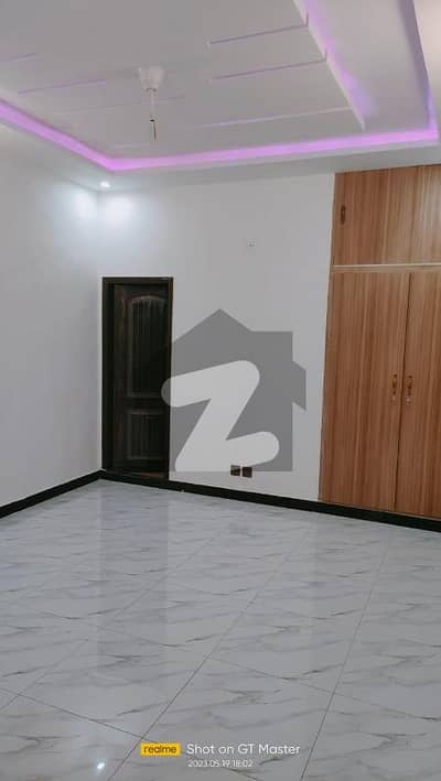 Vip Bungalow Ground Floor Portion 145 Sq Yard For Sale