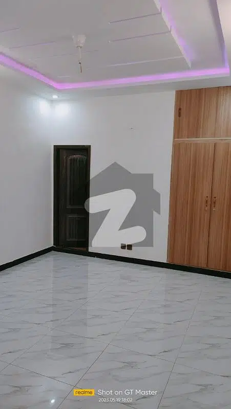 Vip Bungalow Ground Floor Portion 145 Sq Yard For Sale