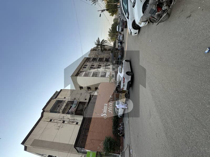 گلشنِ اقبال ٹاؤن کراچی میں 3 کمروں کا 6 مرلہ فلیٹ 1.65 کروڑ میں برائے فروخت۔