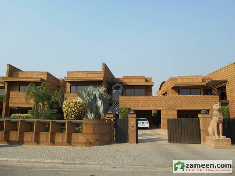 Double Unit House For Sale With Outstanding Construction