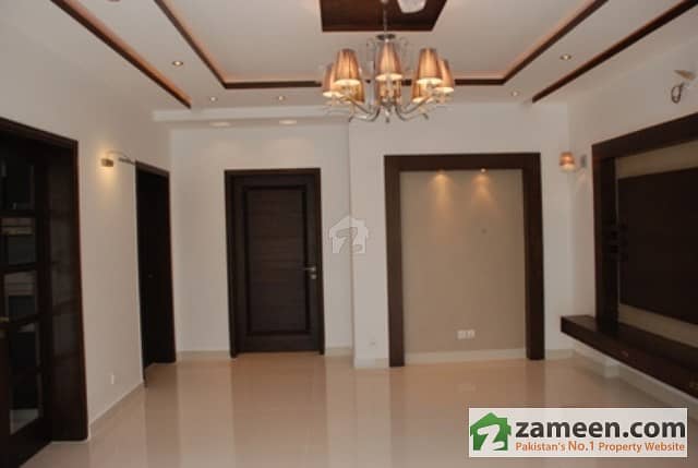Valencia Town - 10 Marla Brand New Bungalow For Sale