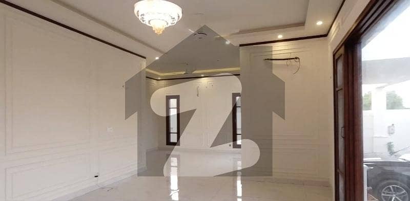Highly-coveted Prime Location 500 Square Yards House Is Available In DHA Phase 8 For sale