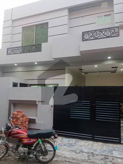 خدا بخش کالونی کینٹ,لاہور میں 3 کمروں کا 5 مرلہ مکان 1.65 کروڑ میں برائے فروخت۔