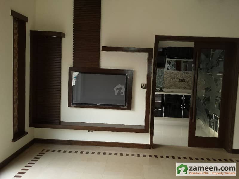 2 Kanal Upper Portion, 3 Beds, Marble Flooring, With Huge Cars Parking, For Rent