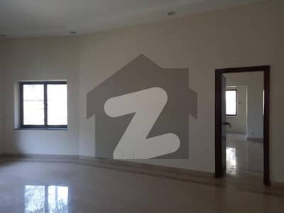 Get A 3 Kanal House For Rent In Cantt