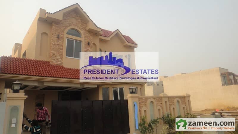 President&#039;s - 10 Marla Royal Spanish Facing Park Furnished Palace Nearby Wateen Chawk, For Sale