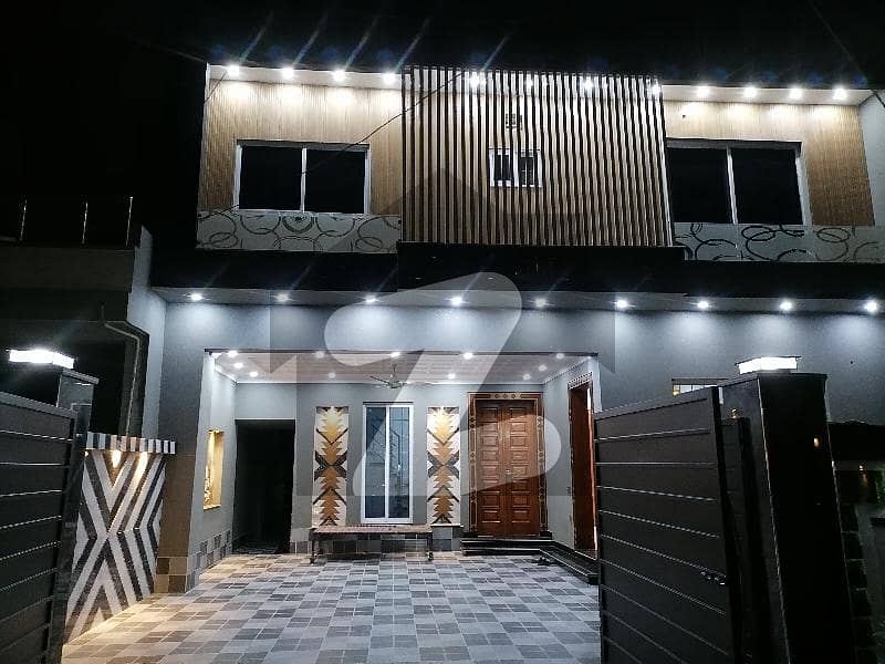 10 Marla 32 Front Brand new Dubble storey House available for sale in Nasheman-e-Iqbal phase 2 township college Road Lahore