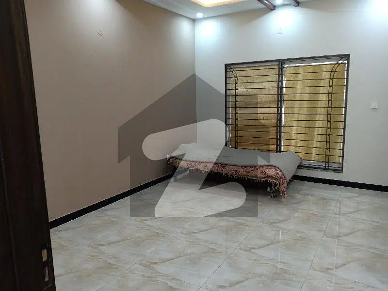 NICE LOCATION, LUSH CONDITION KANAL UPPER PORTION AVAILABLE FOR RENT