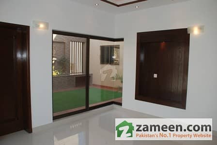 Low Price Five Marla Slightly used bungalow is available in DHA Phase III,
