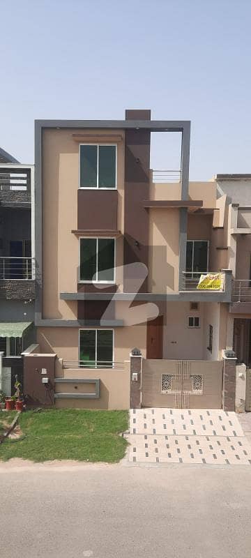 Engineer Build Five Marla House for Sale In Citi Housing Sargodha Road Faisalabad