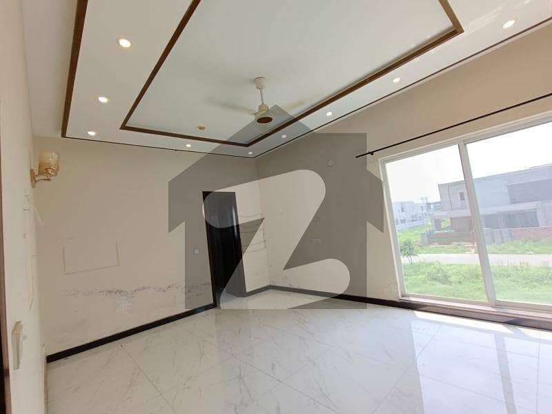 1 Kanal Lower Portion Situated In DHA Phase 8 - Block A For rent