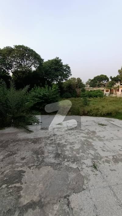 شامی روڈ کینٹ,لاہور میں 1 کنال رہائشی پلاٹ 6.0 کروڑ میں برائے فروخت۔