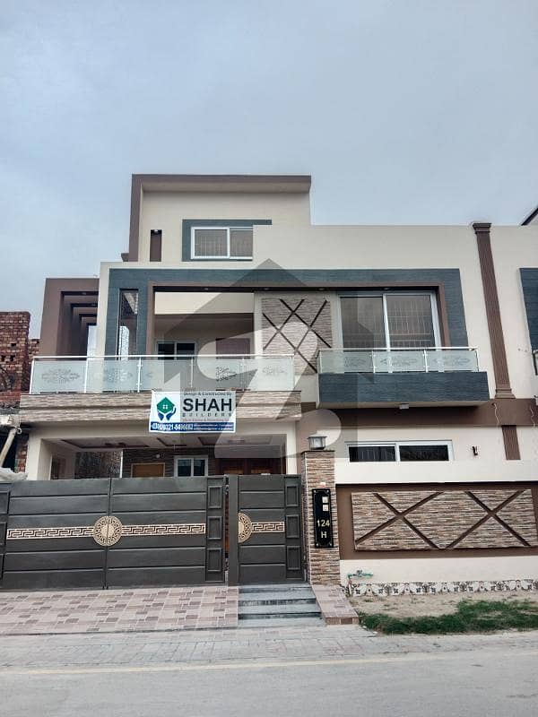 10 Marla Brand New House For Rent, In H Block, 
Dream Gardens
 ,Phase 2, Lahore