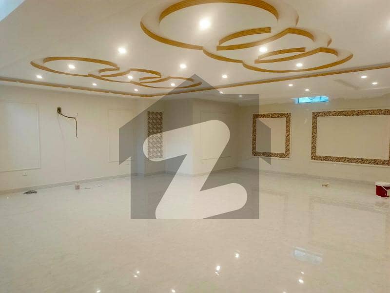 5 MARLA BRAND NEW BASEMENT HALL FOR RENT IN SECTOR E BAHRIA TOWN LAHORE