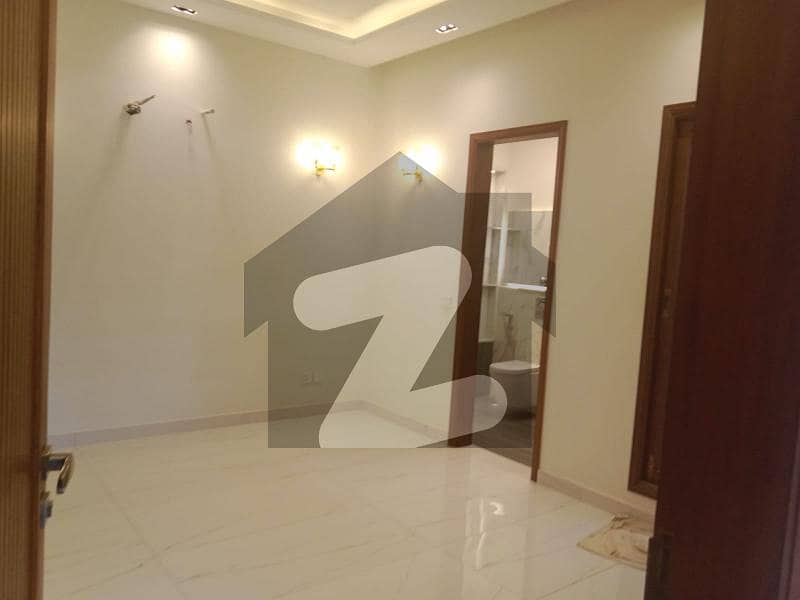 Luxurious 1000 Yards Bungalow For Rent In DHA Phase 5 Prime Location