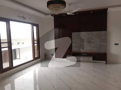 Luxurious 1000 Yards Bungalow For Rent In DHA Phase 6 Prime Location