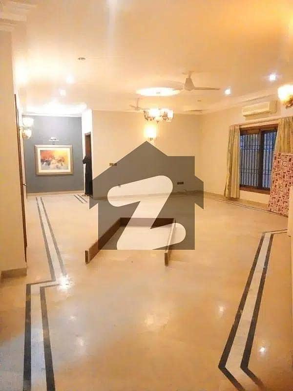 Luxurious 1000 Yards Bungalow For Rent In DHA Phase 7 Prime Location