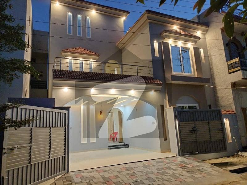 6.35 Marla Brand New House For Sale In Gulberg Avenue