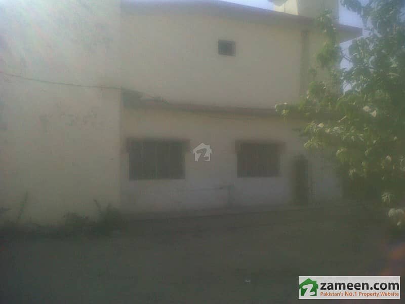 More Then 1 Kanal House For Rent