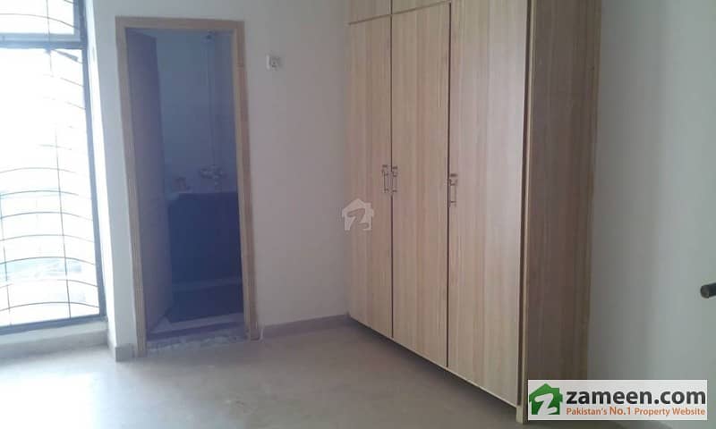 Flat For Rent Near Seven Street Officer Colony Lahore Cantt