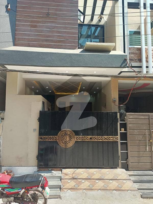 3.5 MARLA MODERN DESIGN HOUSE FOR SALE IN ALI PARK Airport Road Lahore.