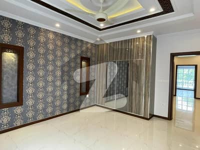10 Marla House Available For Sale In Rafi Block Bahria Town Lahore