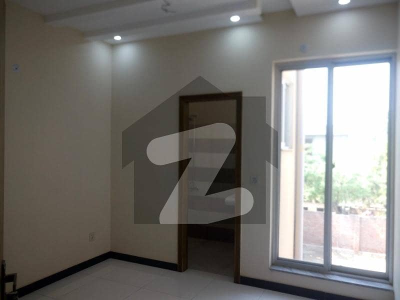 Ideally Located House Of 4 Marla Is Available For rent In Lahore