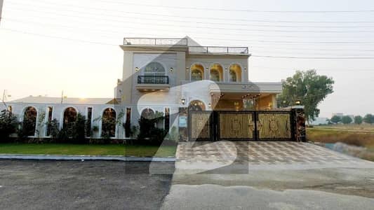 Prime Location LUXURY House Of 1 Kanal Is Available For Sale In Chinar Bagh - Shaheen Block, Lahore