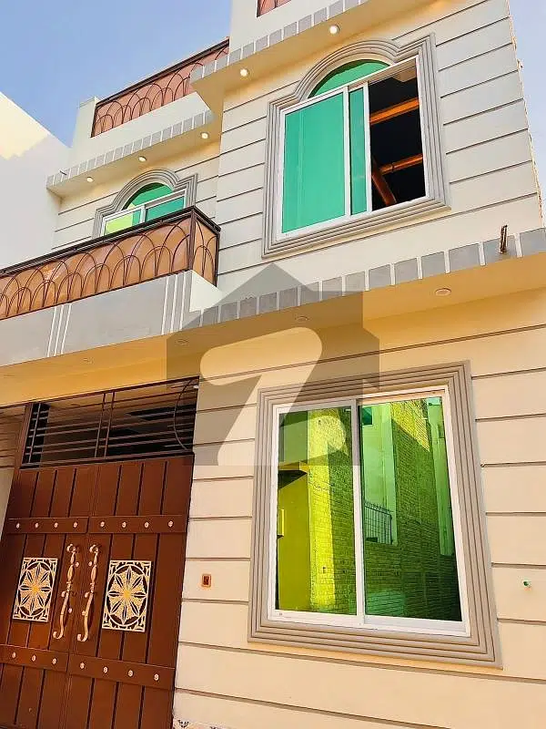Prime Location Warsak Road House For Sale Sized 3 Marla