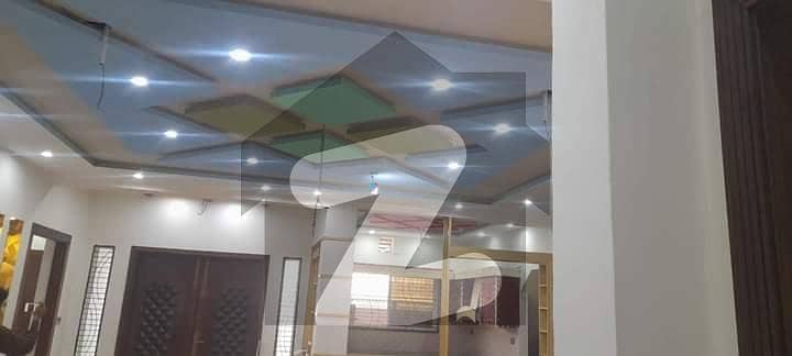 مسلم ٹاؤن فیصل آباد میں 4 کمروں کا 11 مرلہ مکان 80.0 ہزار میں کرایہ پر دستیاب ہے۔