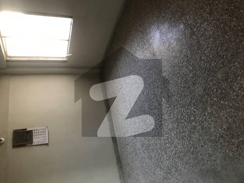 FLAT FOR RENT 4TH FLOOR NEAREST HASAN SQUARE BLOCK 13A GULSHAN Gulshan