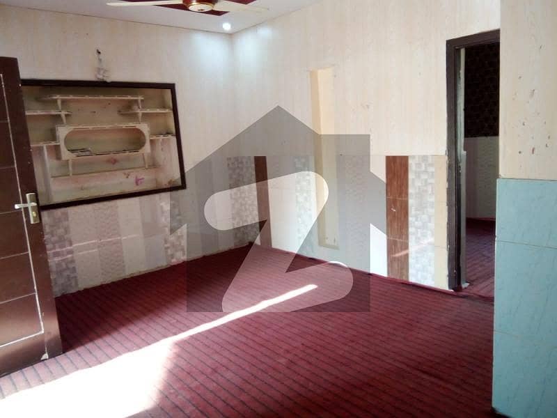 Get A Prime Location 5 Marla Upper Portion For Rent In Hayatabad Phase 1