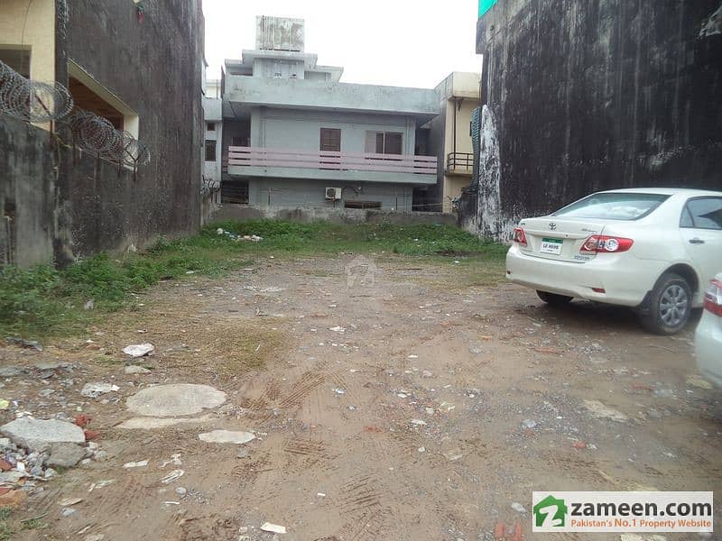 Plot For Sale In Sector I-11/2 Islamabad On Prime Location