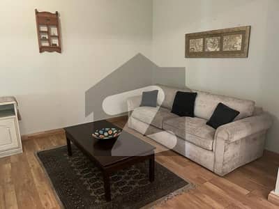 10 MARLA TIPU DESIGN CORNER HOUSE WITH EXTRA GREEN BELT EXTRA ORDINARY FINISING WORK