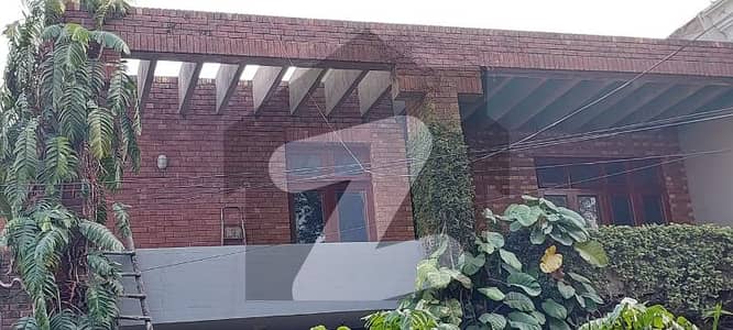1 Kanal House Is Available For Rent For Office & Residencial Purpose In Garden Town Lahore