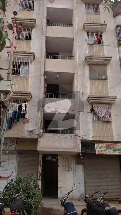 750 SQ FT 4 ROOMS 1ST FLOOR UMER PLAZA NEAR SHAD HOSPITAL AND ANDA MOR SECTOR 11-C2 NORTH KARACHI