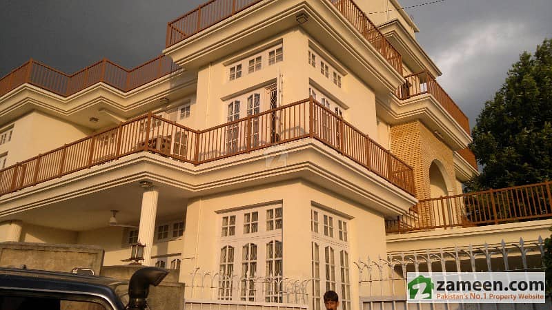 Habibullah Colony - 2 Kanal Plus 2 Marla Beautiful Double Storey Villa For Sale