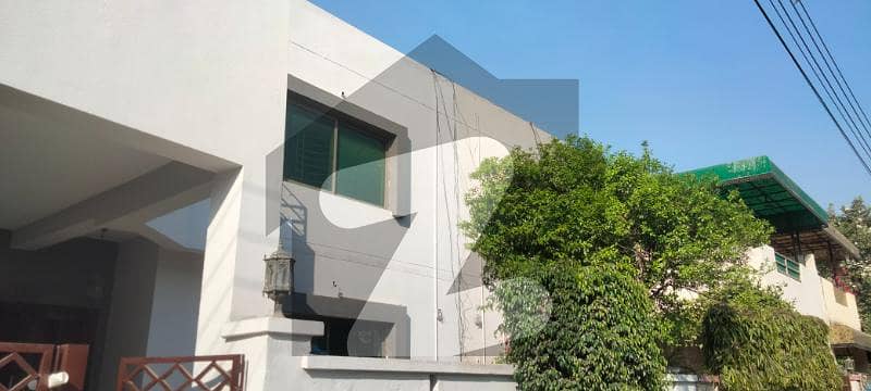 10 Marla 04 Bedroom House Available For Rent In Askari 10 Sector B Lahore Cantt