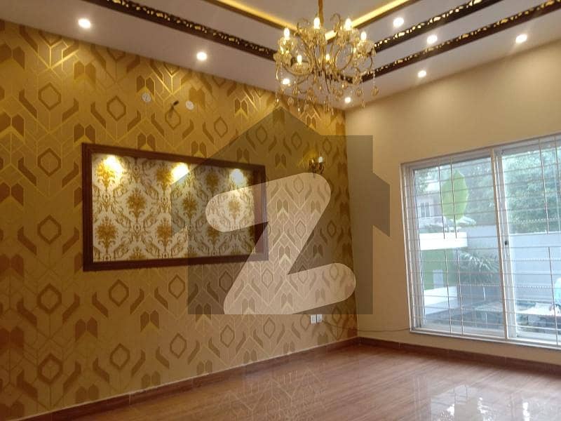 خیابانِ امین لاہور میں 1 کمرے کا 2 مرلہ فلیٹ 94.0 لاکھ میں برائے فروخت۔