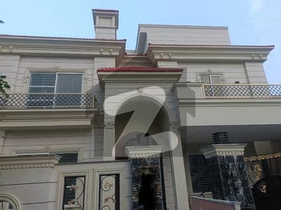 1 KANAL UPPER PORTION AVAILABLE FOR RENT IN JUDICIAL COLONY PHASE 3