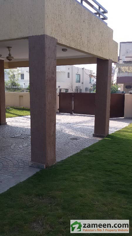 1 Kanal Brand New tripple Unit House For Sale In Bahria Town Phase 3 - Executive Lodges