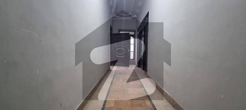 نارتھ ناظم آباد ۔ بلاک ایل نارتھ ناظم آباد,کراچی میں 9 کمروں کا 16 مرلہ عمارت 3.0 لاکھ میں کرایہ پر دستیاب ہے۔